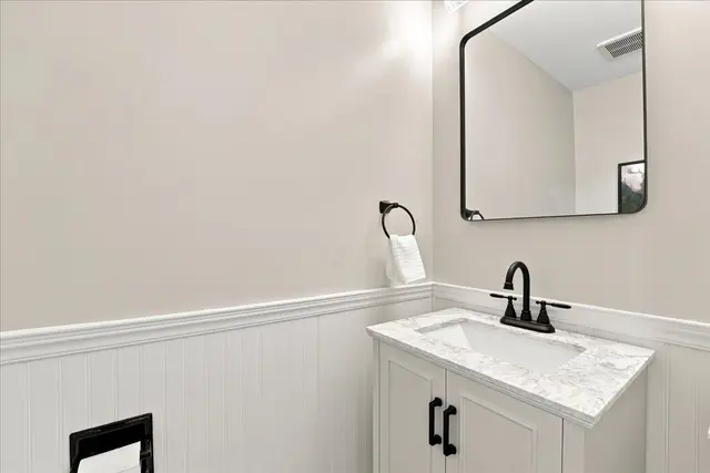 616 Sewickley Heights DRIVE gallery image 8