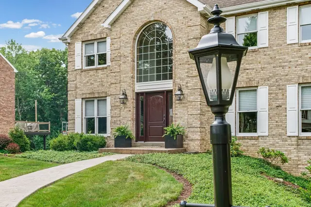 622 Golden Ridge Court gallery image 3