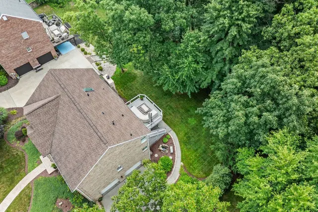 622 Golden Ridge Court gallery image 9
