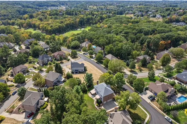 622 Oswego Drive gallery image 2