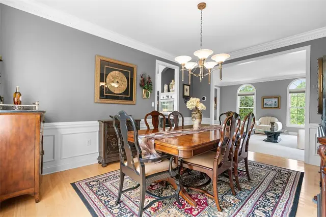 622 Oswego Drive gallery image 3
