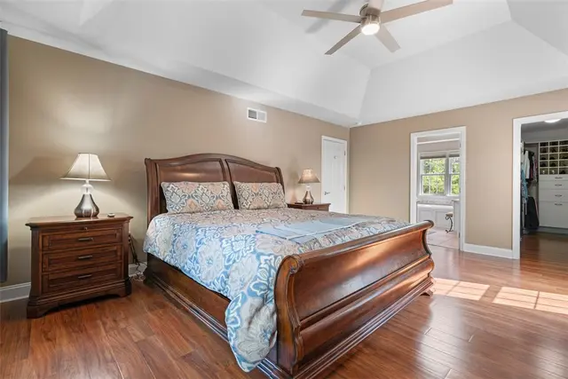 622 Oswego Drive gallery image 8