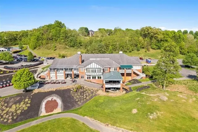 622 Oswego Drive gallery image 12