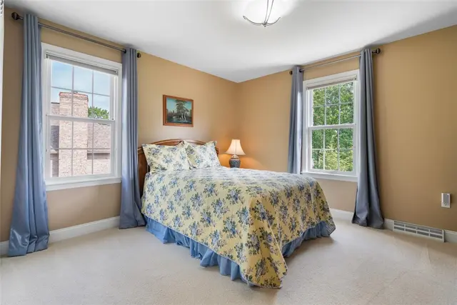 622 Oswego Drive gallery image 16