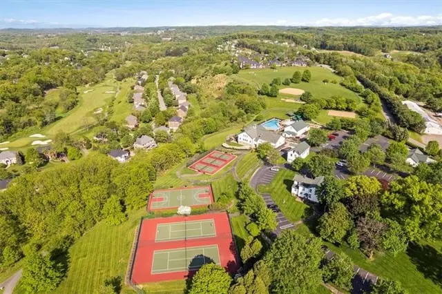 622 Oswego Drive gallery image 20