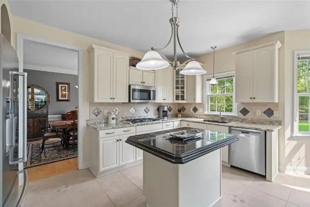 622 Oswego Drive gallery image 25