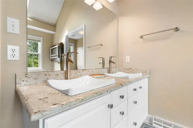 622 Oswego Drive gallery image 38