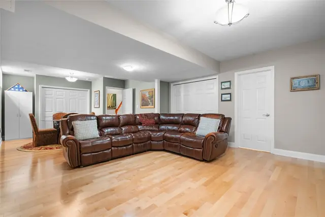 622 Oswego Drive gallery image 44
