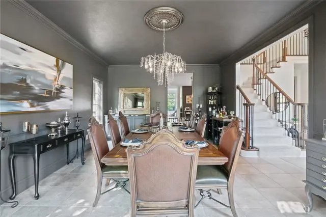 623 Oswego Dr gallery image 3