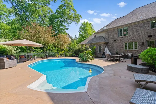 623 Oswego Dr gallery image 6