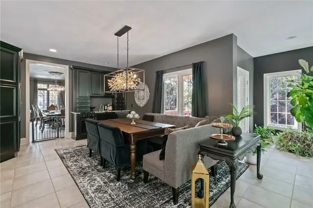 623 Oswego Dr gallery image 8