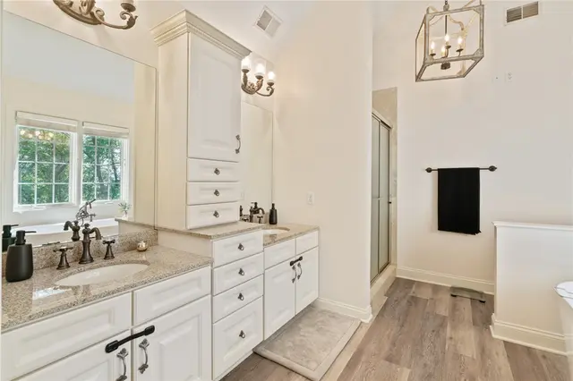 623 Oswego Dr gallery image 17