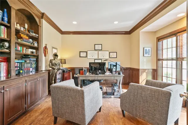 623 Oswego Dr gallery image 22