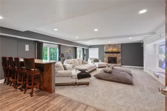 623 Oswego Dr gallery image 25