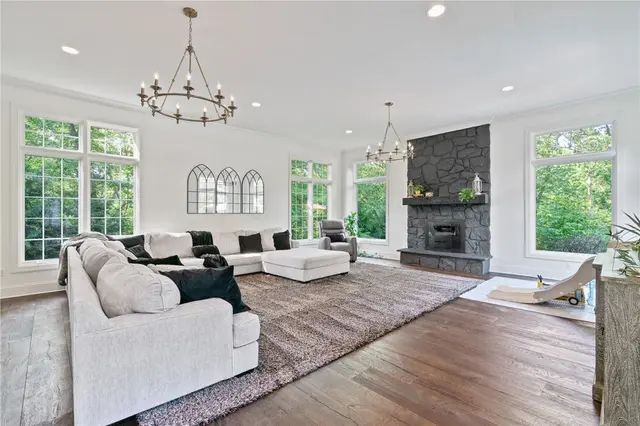 623 Oswego Dr gallery image 41