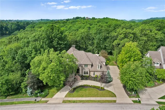 623 Oswego Dr gallery image 42