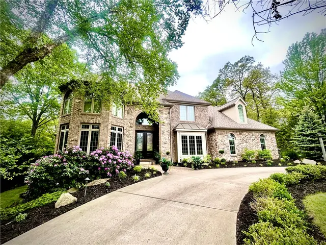 623 Oswego Dr