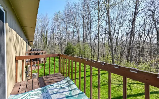 623 Sunset Cir gallery image 16