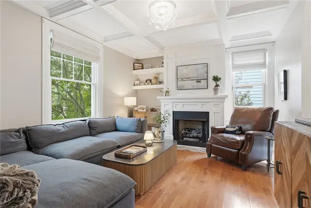625 Fountain St gallery image 8