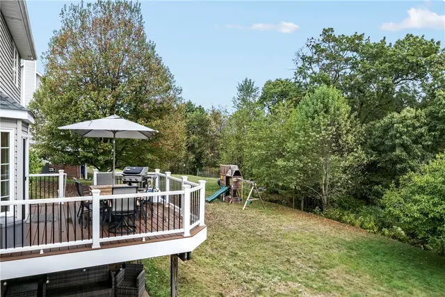 627 Alex Ct gallery image 15