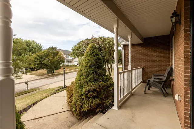 627 Alex Ct gallery image 20