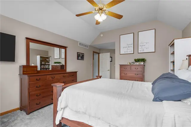 627 Alex Ct gallery image 21