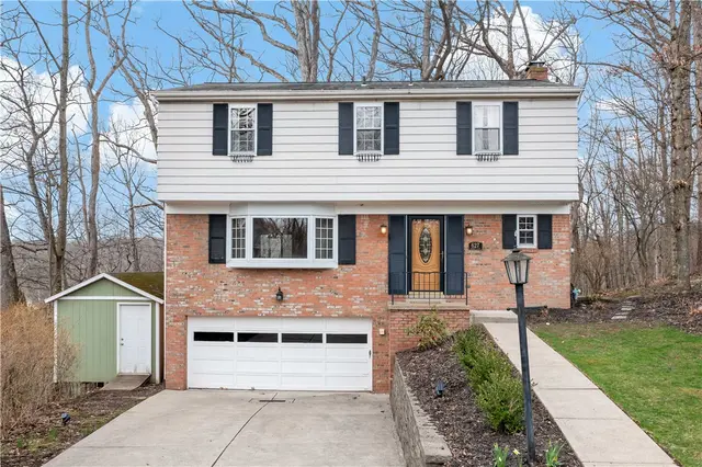 627 Berwick Ct
