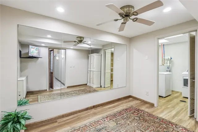 631 Maplewood Court gallery image 25