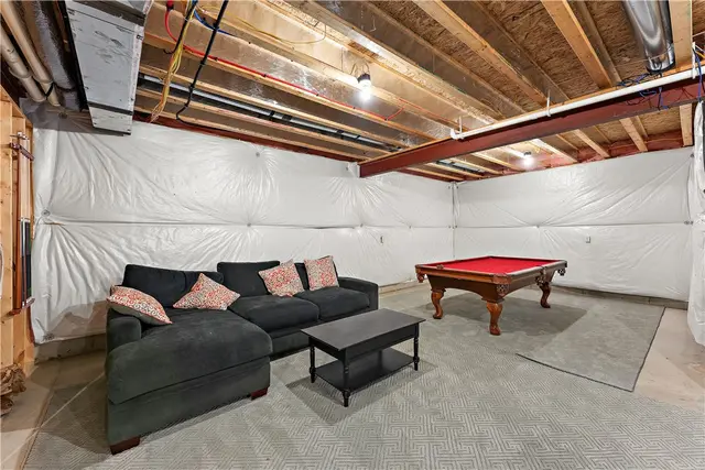 637 Chilliwack Ln gallery image 17