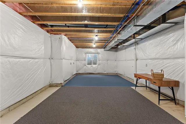 637 Chilliwack Ln gallery image 42