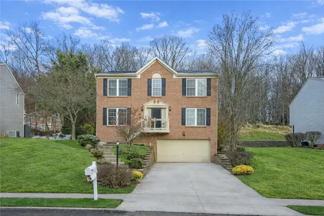 639 White Pine Dr gallery image 2