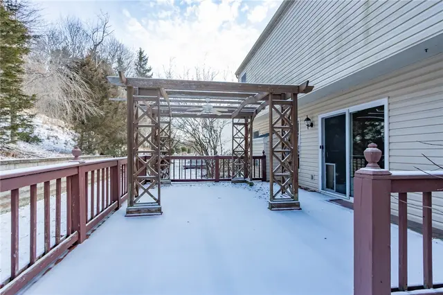 639 White Pine Dr gallery image 10