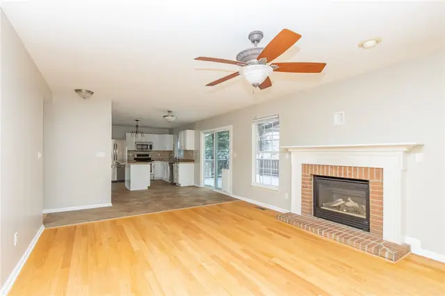 639 White Pine Dr gallery image 13