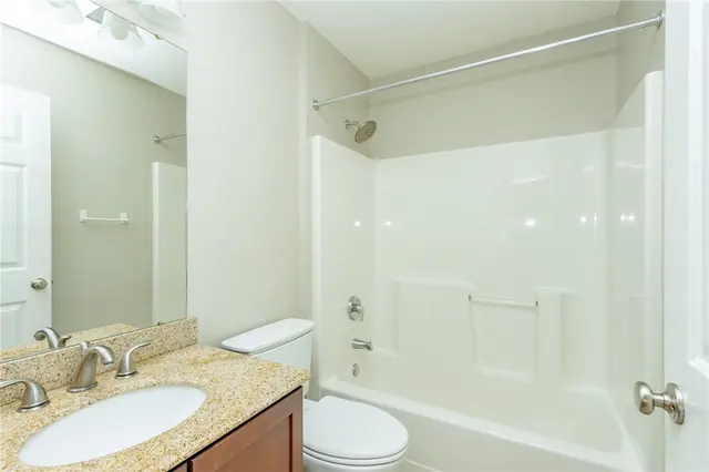 639 White Pine Dr gallery image 30