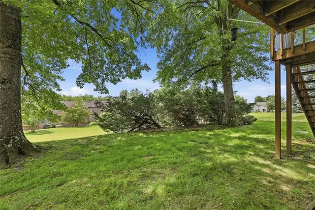 641 Sunset Cir gallery image 15