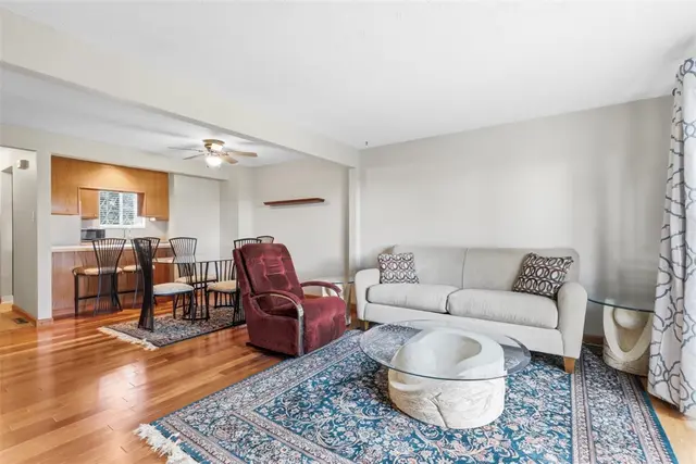 641 Sunset Cir gallery image 19