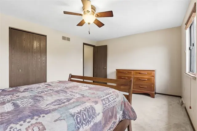 641 Sunset Cir gallery image 21