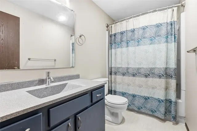 641 Sunset Cir gallery image 27