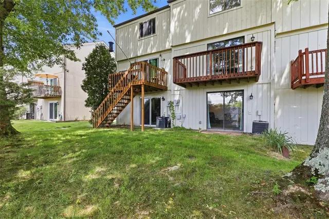 641 Sunset Cir gallery image 28