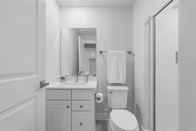 641 Tullamore Trail gallery image 46