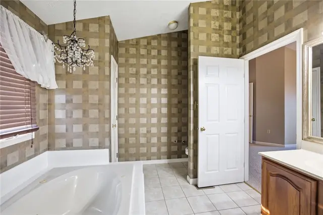 644 White Pine Dr gallery image 18
