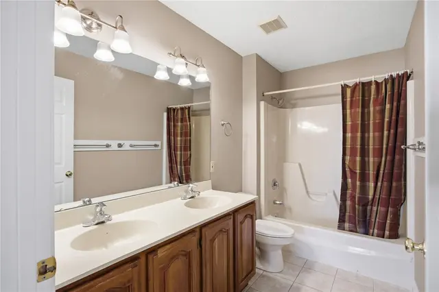 644 White Pine Dr gallery image 19