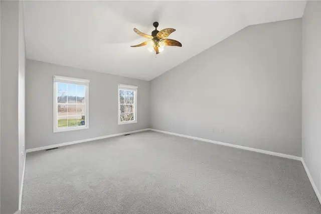 644 White Pine Dr gallery image 25