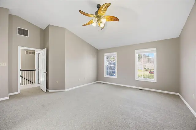 644 White Pine Dr gallery image 26