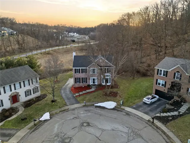 644 White Pine Dr gallery image 39
