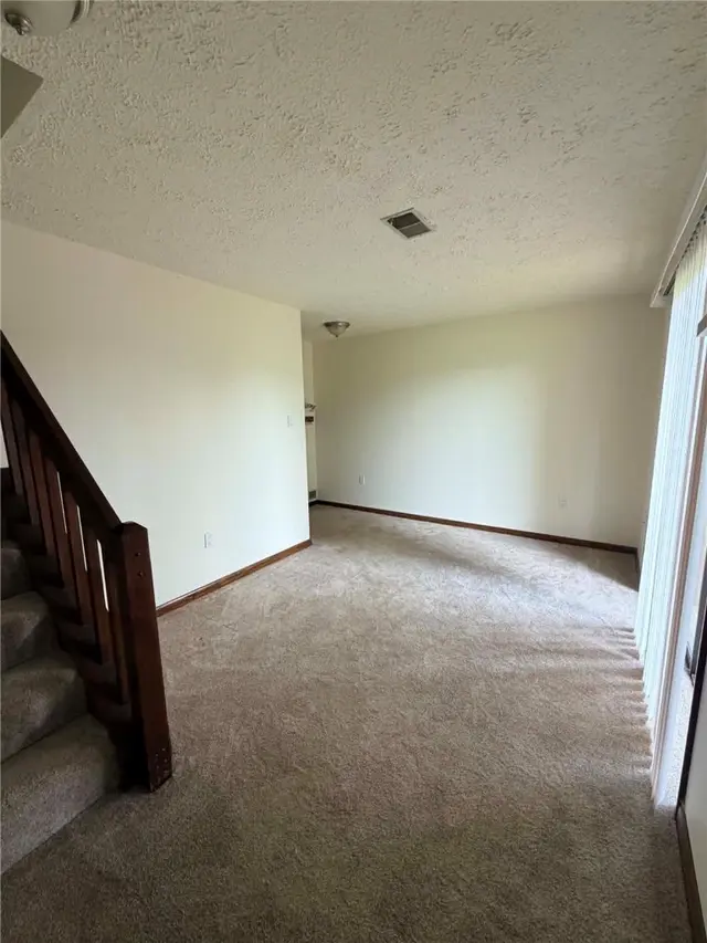 647 Sunset Circle gallery image 14