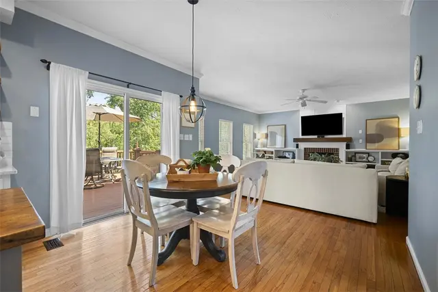 649 Water View Dr gallery image 6