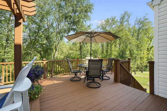 649 Water View Dr gallery image 8