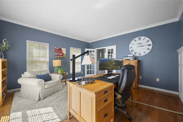 649 Water View Dr gallery image 9