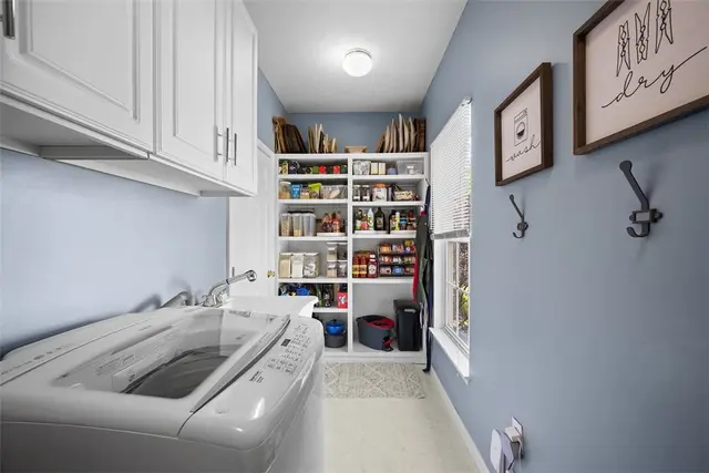 649 Water View Dr gallery image 30